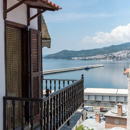 Apartment 1900s House - Old Town Kavala